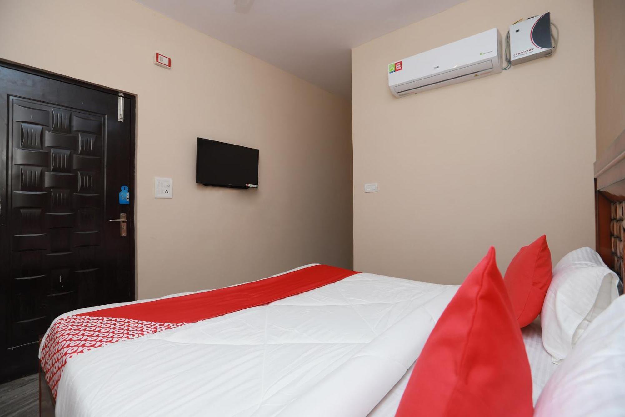 Hotel O Silverline Residency ファリーダーバード エクステリア 写真